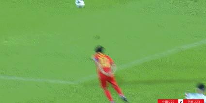 盘点中国足球令人啼笑皆非的失误,西亚裁判对中国足球的看法