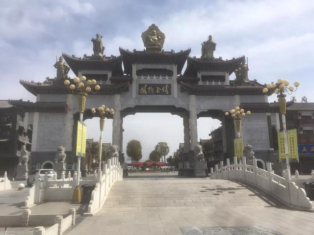 南阳市镇平县石佛寺镇玉石市场,石佛寺镇玉石之谷