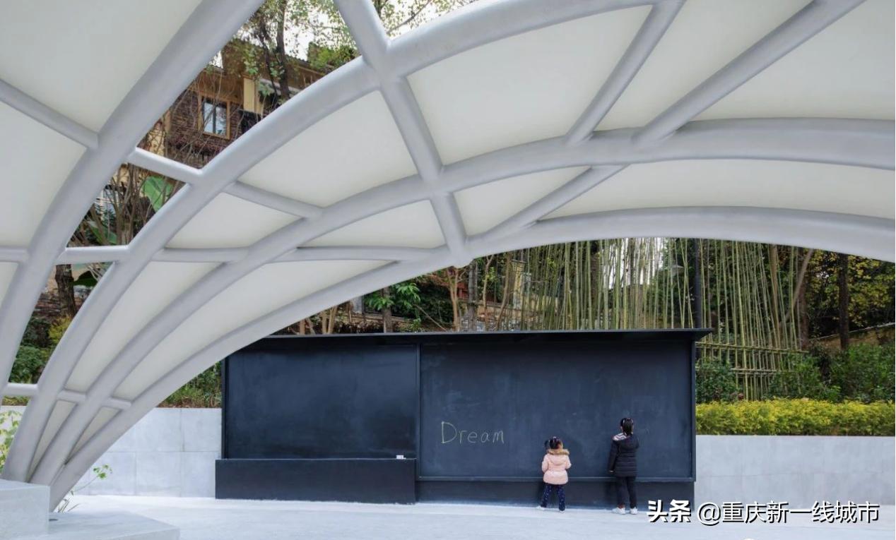 世界之旅重庆,世界之旅全文图片