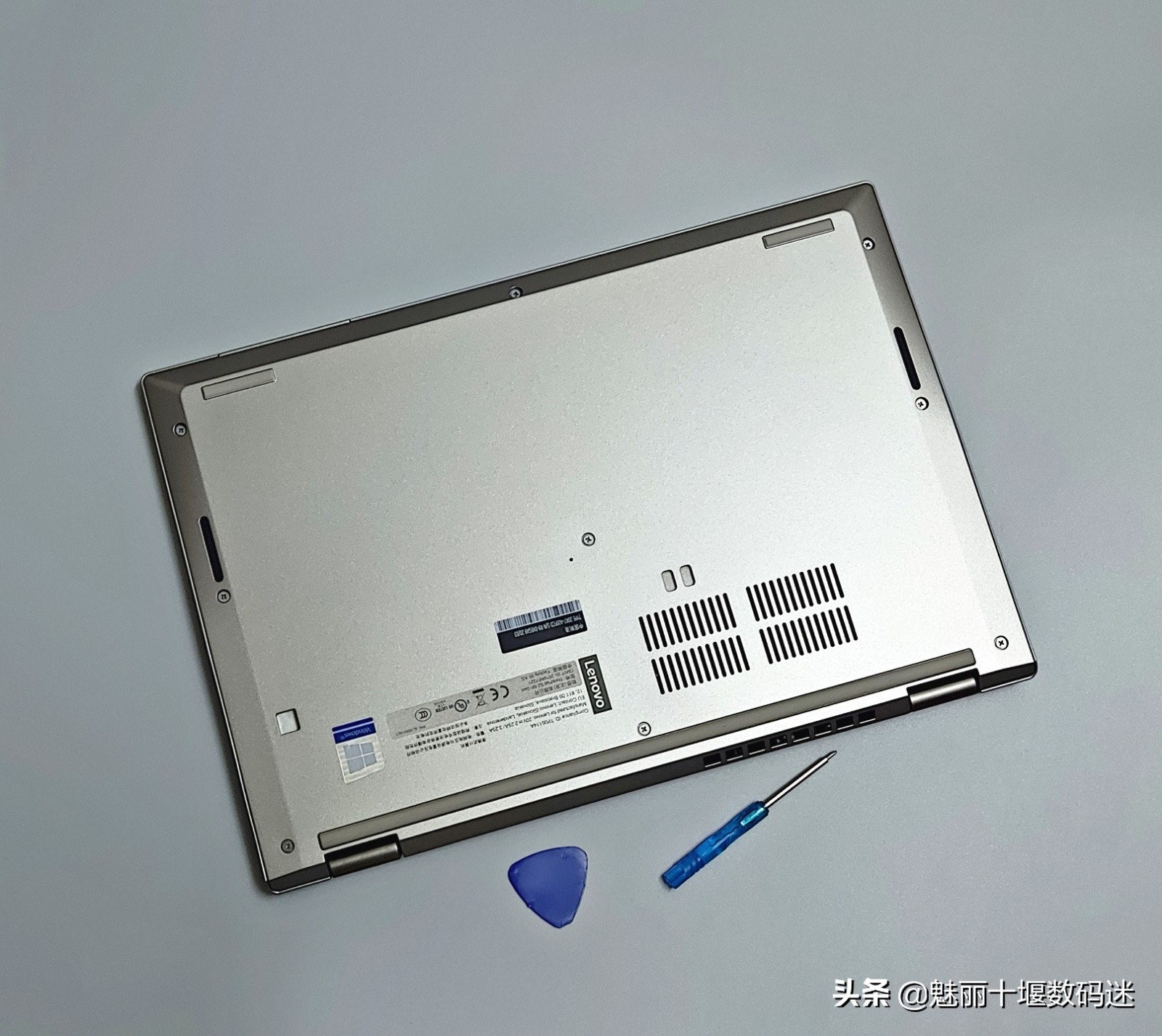 thinkpads22016款评测,升级版的thinkpad2020s2值得买么