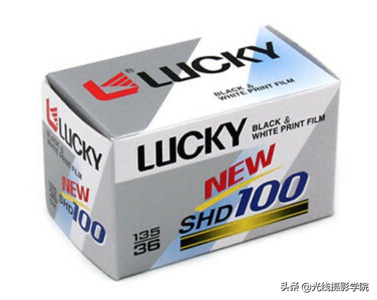 黑白胶片与彩色胶片哪个好看,黑白胶卷的拍摄方法