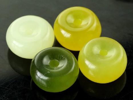 岫玉与蛇纹石玉比较哪个好,蛇纹石岫玉是什么意思