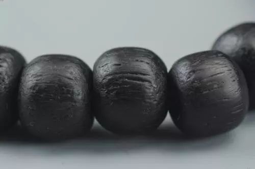 木质手串沉水的好还是不沉水的好,木质手串密度最硬的木材有哪些