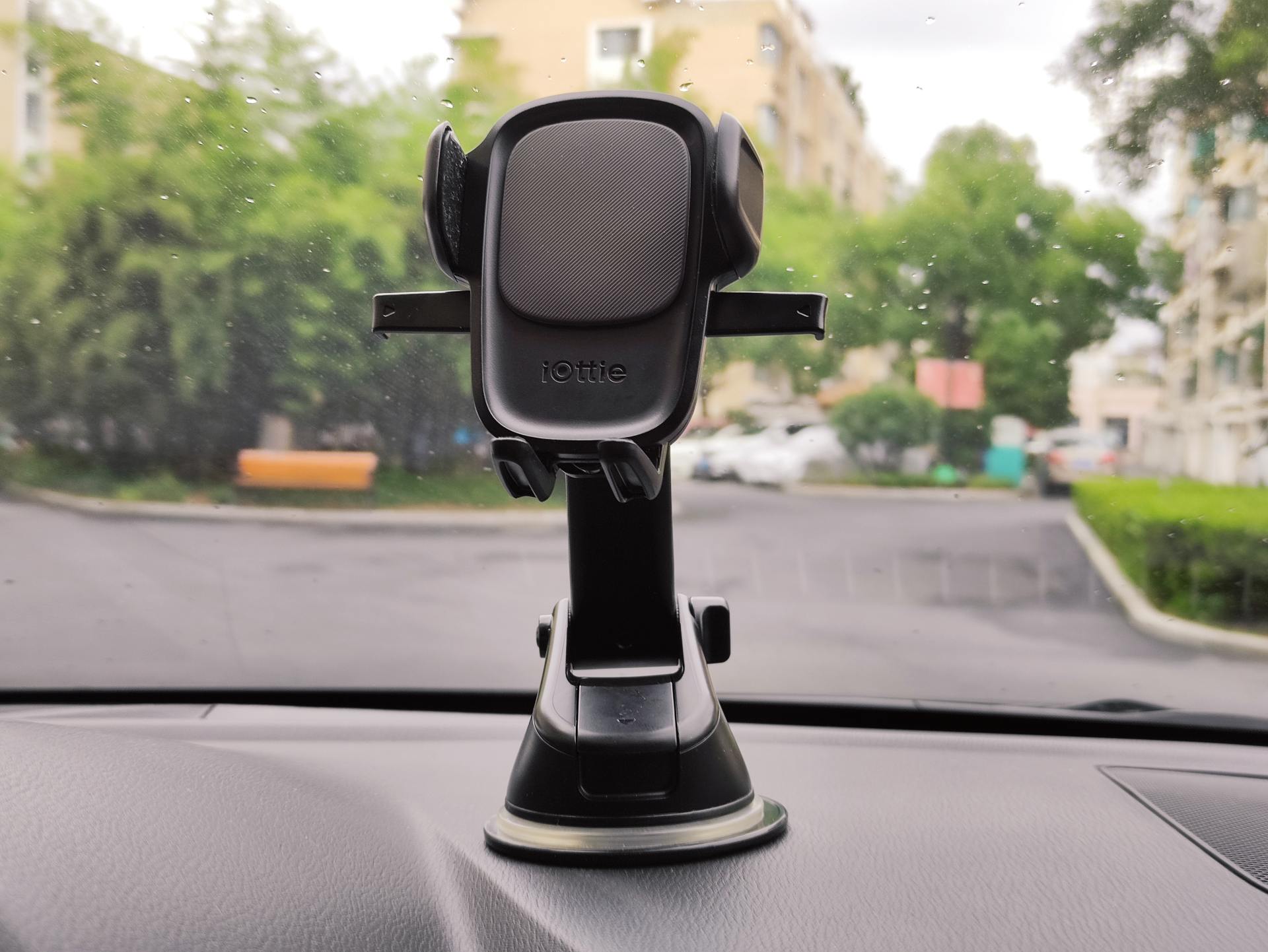 iottie支架评测,iottie车载支架宝马