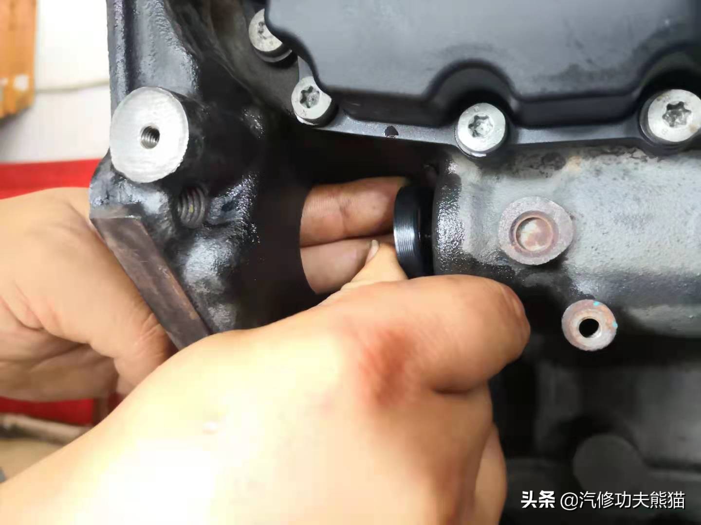 进口迈腾旅行版哪一款不烧机油,14年大众迈腾旅行版进口驾驶感受