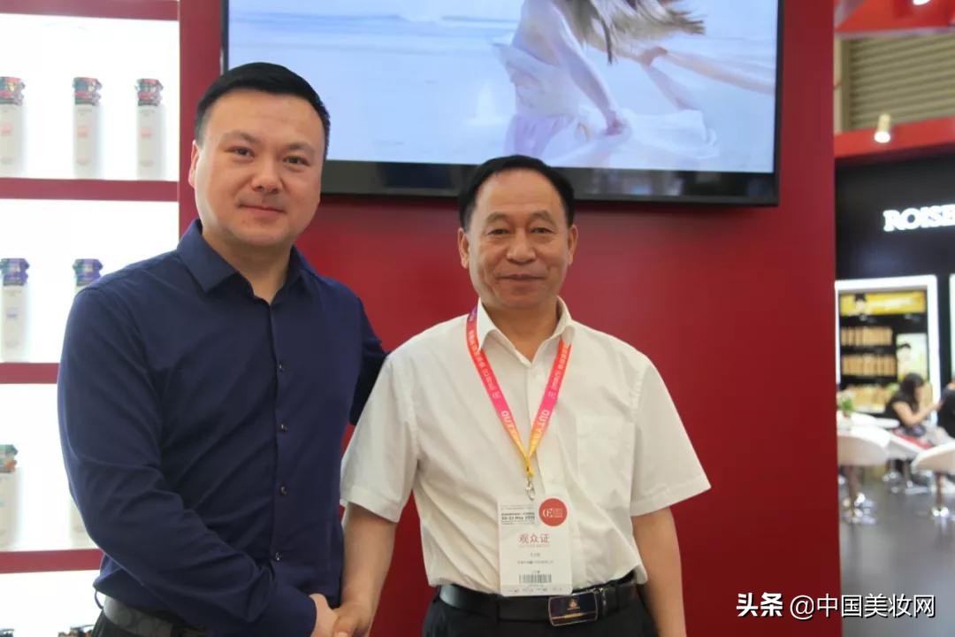 优妮弱酸洗发水好吗,优妮弱酸精油洗护