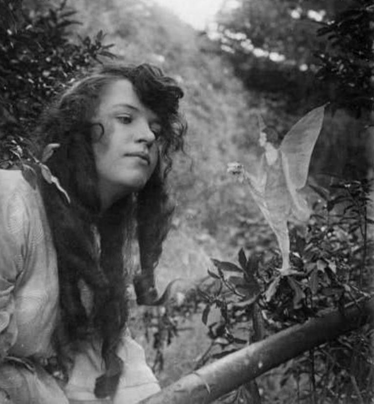 英国女子假扮11岁少女,英国女人假扮11岁少女