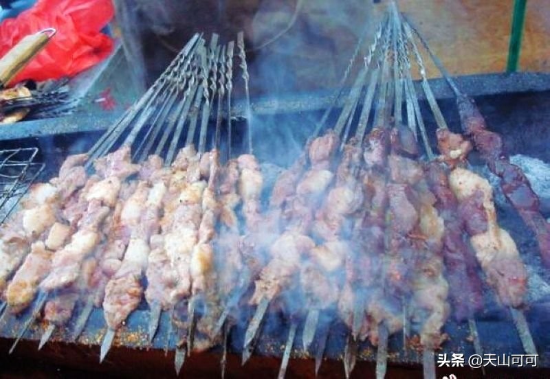 为什么羊肉串上的肥肉那么香,为什么羊肉串那么多筋