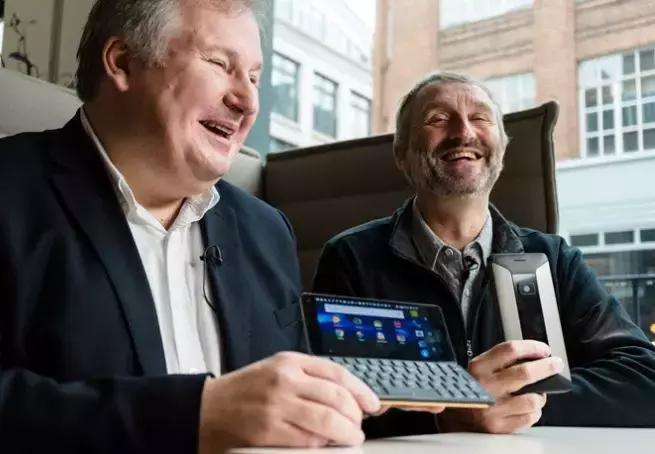 8848真的是金子做的吗,8848钛金手机成功人士的巅峰代表