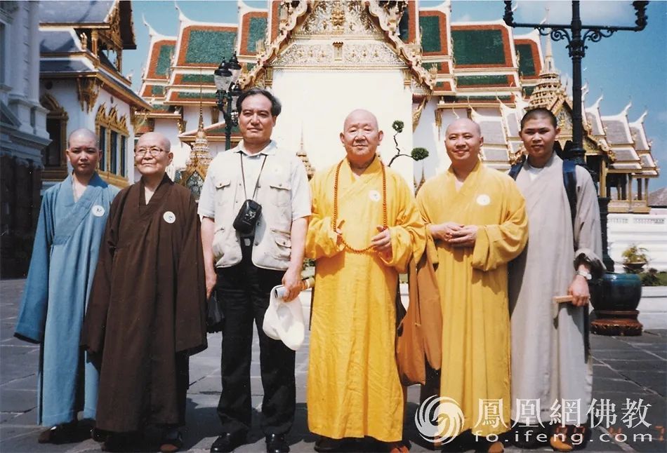 103岁高僧圆寂身影悬在空中,103岁高僧