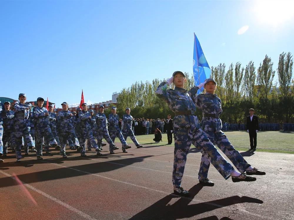 阜新高等专科学校新生报到,辽宁阜新高等专科学校军训