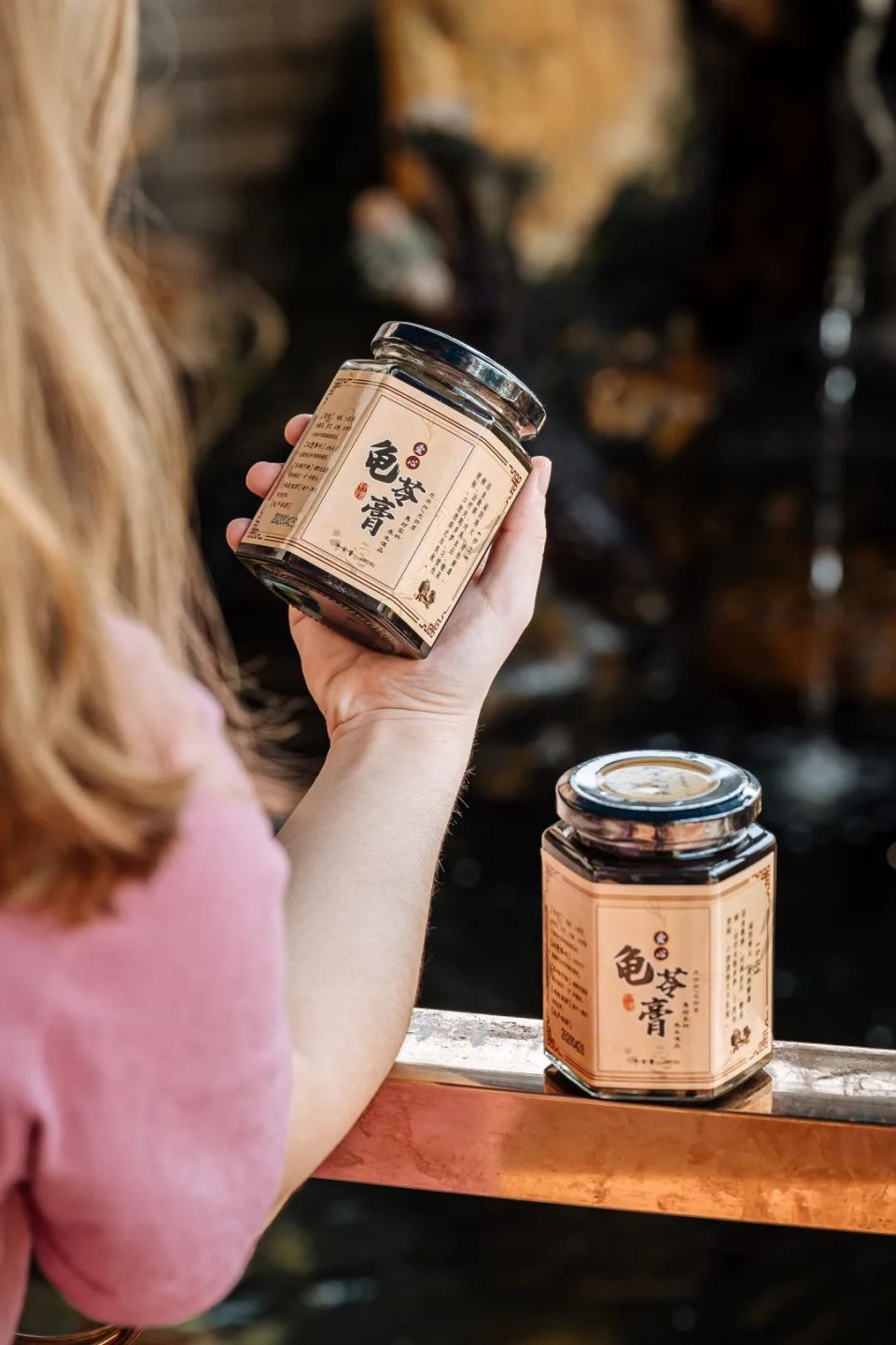 奶奶做豆沙糕视频,奶奶做巧克力奶茶