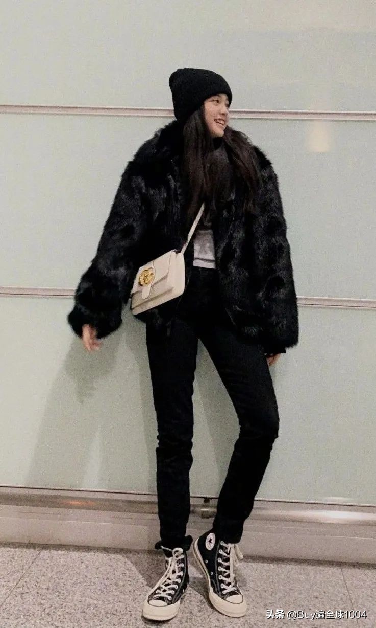 欧阳娜娜的早期写真,欧阳娜娜写真惹争议照片