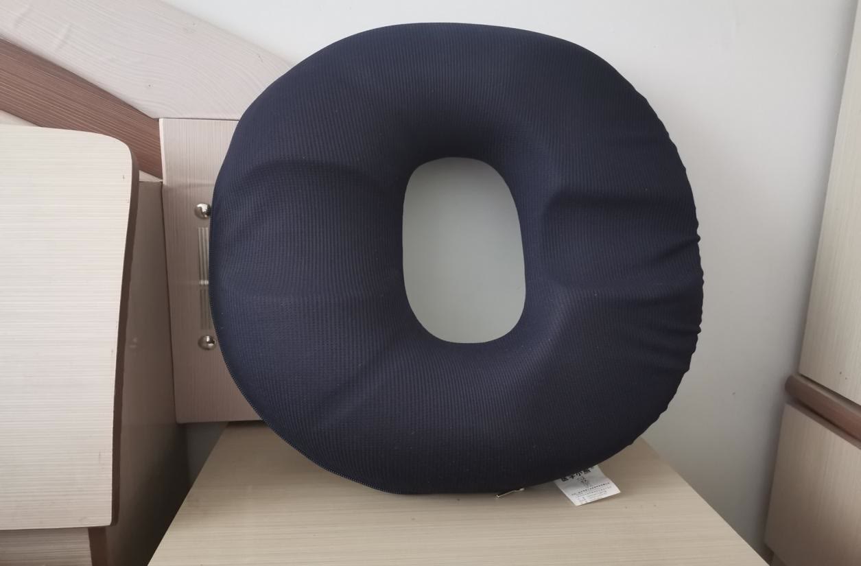 孕妇尾椎骨连着大腿疼应该怎么办,孕期尾椎骨疼产后还是疼怎么办