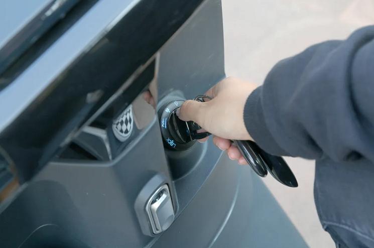 支持快充续航200km电动摩托车,续航300公里最便宜的电摩推荐