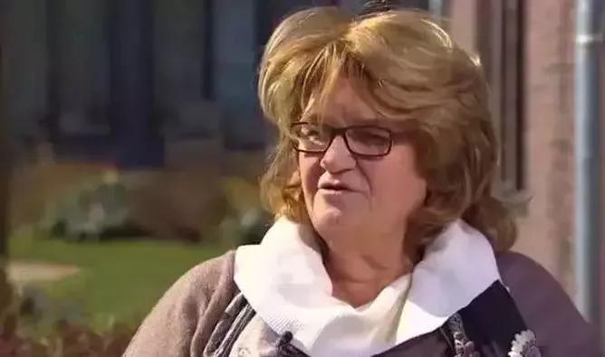 世界上最伟大的*局骗**:152名老人被骗8年,却觉得无比快乐