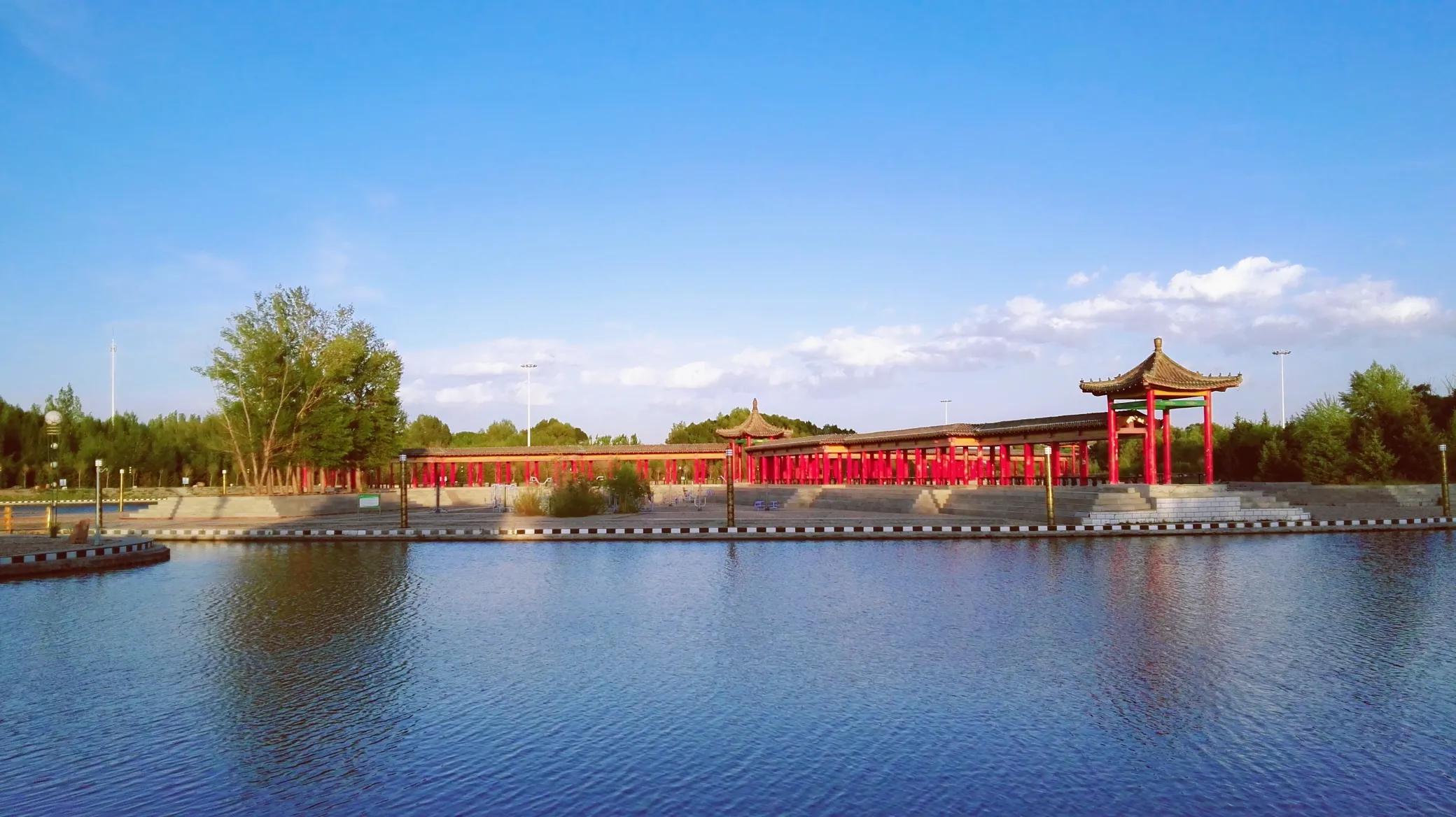 天边草原乌拉盖，《狼图腾》取景地，内蒙古保存最完好的天然草甸