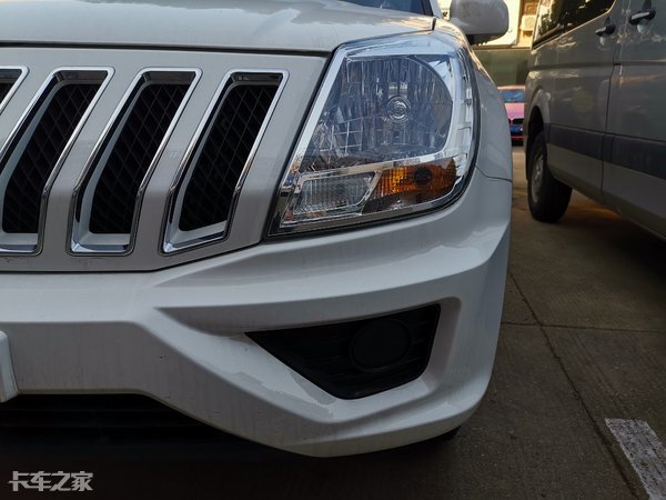 福田小货郎皮卡,福田小货郎皮卡和长安神骐f30对比