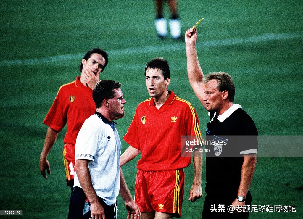 破产酒鬼的球鞋拍卖值6万,加图索的恩人名字成为香港路名