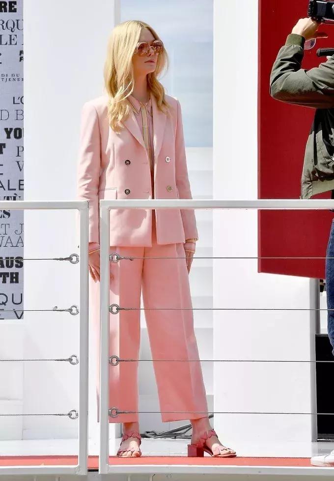 不穿增高鞋垫也能增高的方法,穿增高3.5厘米的增高鞋垫