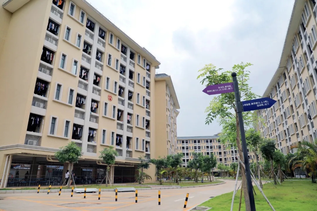 广州大学计算机专业研究生好考吗,广州女子职业技术学院计算机专业