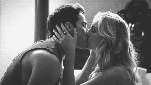 多少爱情败了门当户对,多少爱情最后输给了物质