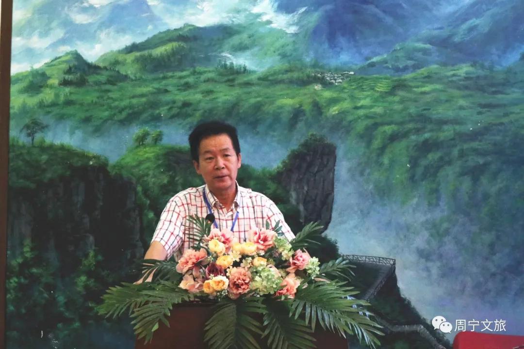 周宁县礼门乡举办“避暑清凉福地”品牌推介会，浙闽知名旅行社赴周宁考察踩线，为衢宁铁路旅游线路产品铺路