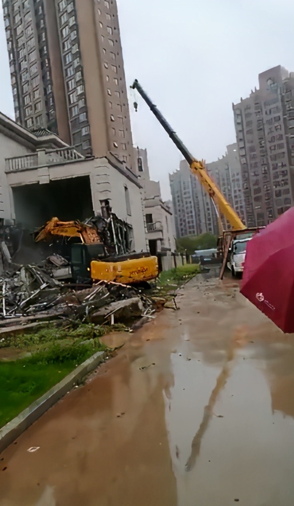 信阳别墅拆除最新消息,信阳近郊多栋别墅被拆