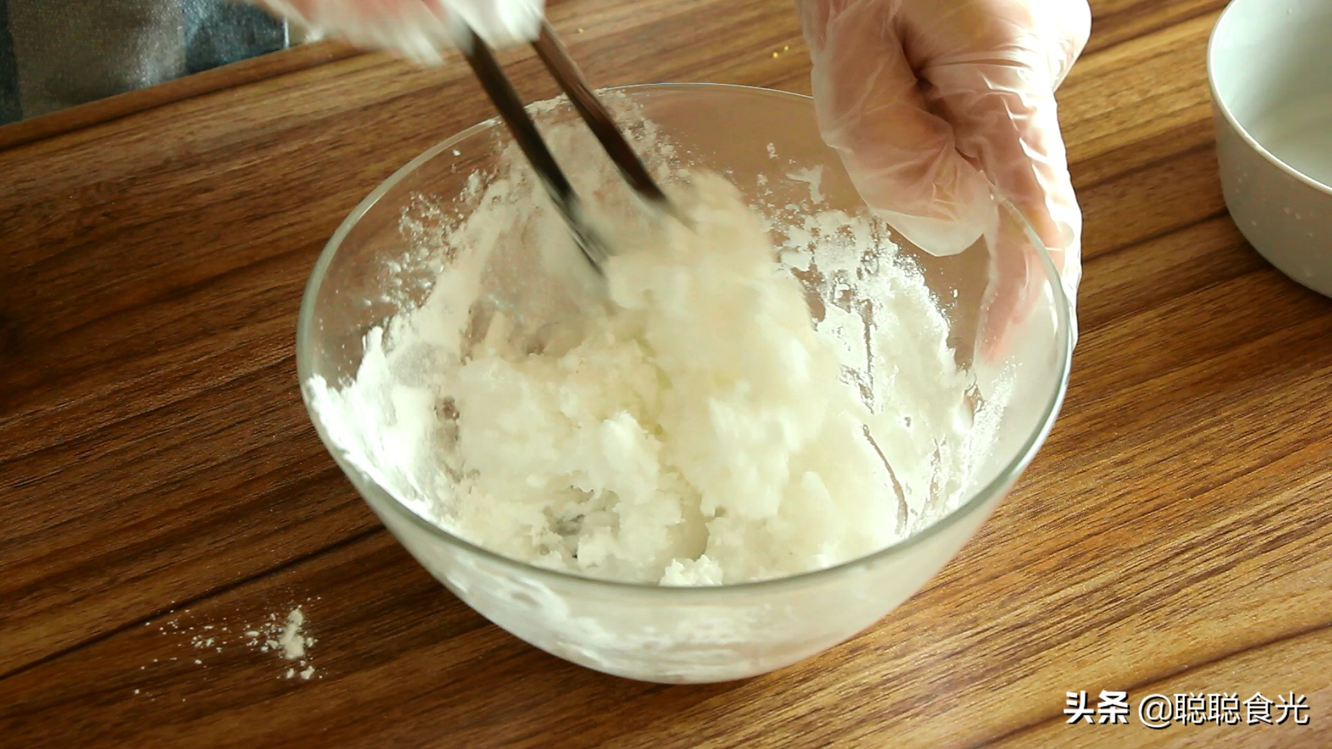 正宗清明青团做法,清明节要吃青团教你在家自制青团