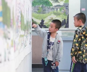 记录一座城市的沧桑变迁，一位八旬老人的绘城梦