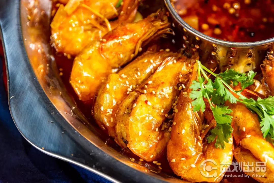 大连这家店两人一锅吃到撑，吃完虾还能涮火锅！这是什么操作？