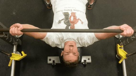 胸部上薄下厚怎么办？小重量断头台卧推为胸部注入新的活力