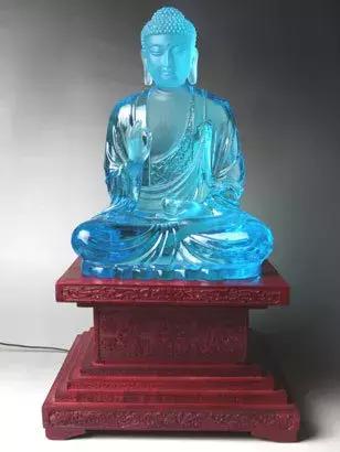 皇帝也会被骗?泰国镇国至宝,价值20亿的翡翠佛很可能不是翡翠