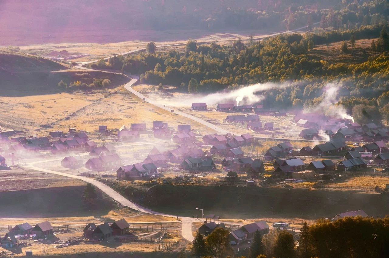 你永远不会体会到*疆新**公路的风情万种,除非你亲自自驾到那里!