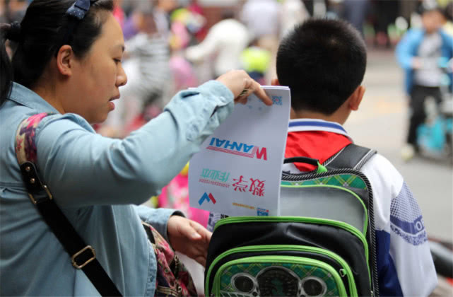 青少年叛逆不愿跟家长沟通,成年孩子不愿和家长沟通怎么办