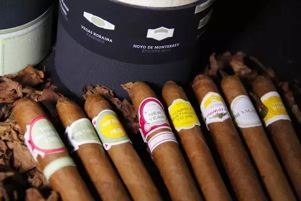 大多数人都有的奢侈品包包,世界十大奢侈品之一我们值得拥有