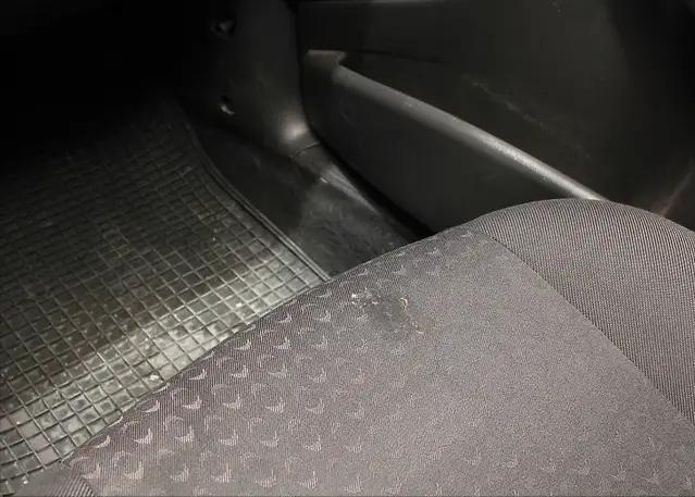 如何使用小苏打清洁,用小苏打怎么清洗车内的污渍