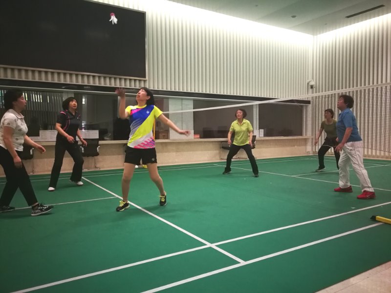 庆“五一”手扑球技艺展示赛