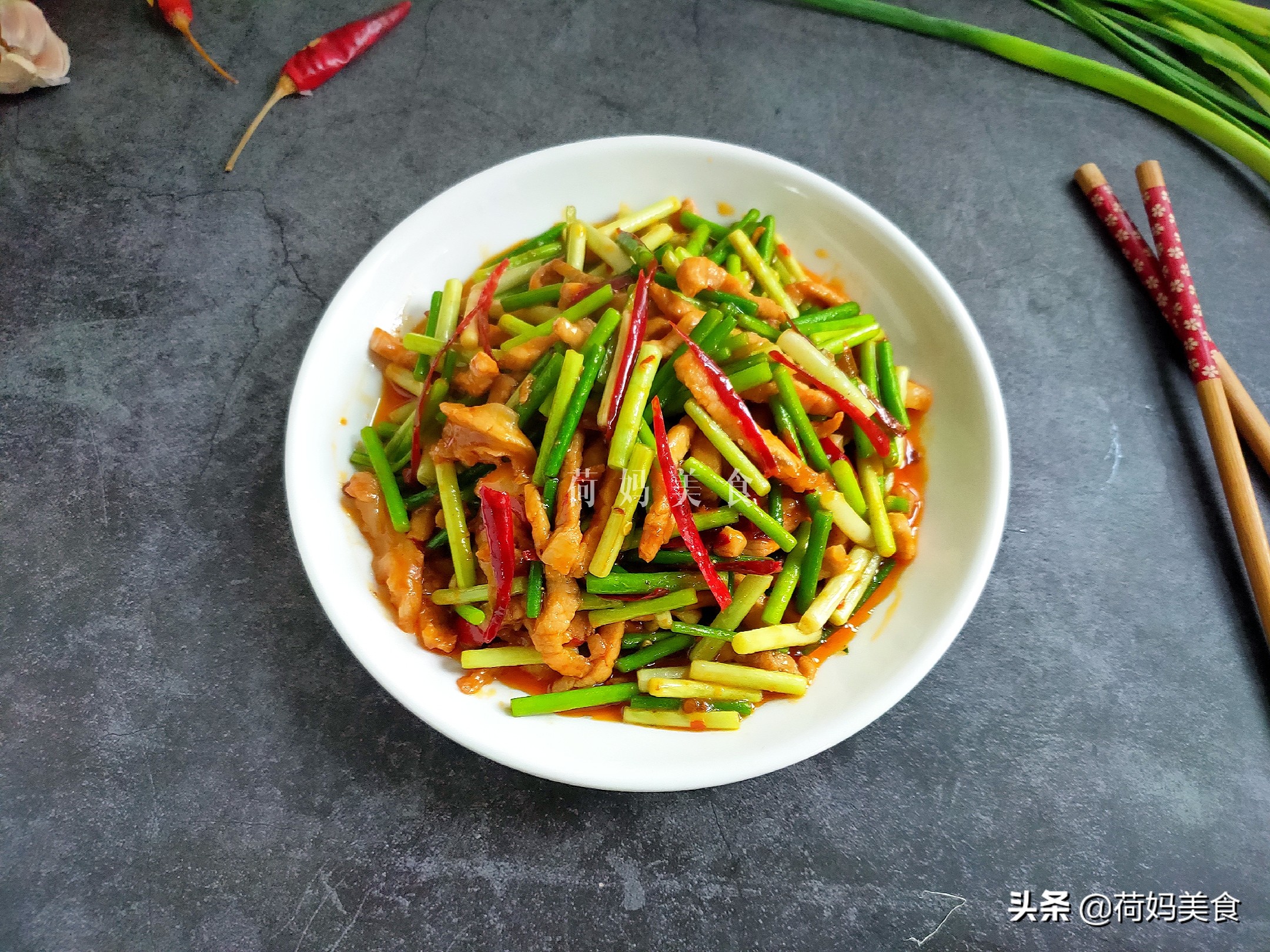 年夜饭不必大鱼大肉九道素菜,年夜饭简单易学50道菜