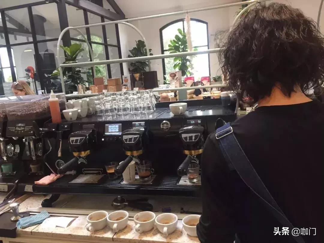 做咖啡一个月能赚多少,在澳洲做咖啡师
