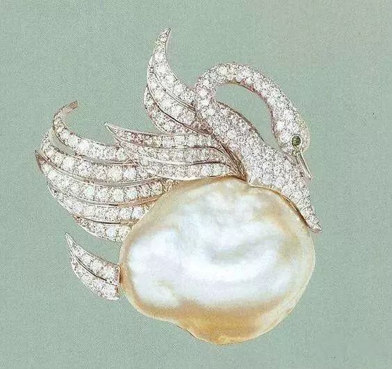 钟情于(vintage)复古风格的你,何不了解一下古董珠宝?