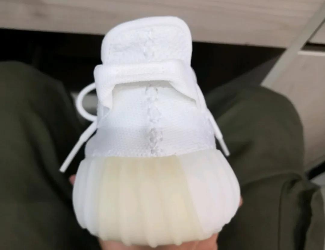 yeezy350黑白真假鉴定方法,yeezy350全白真假鉴定方法