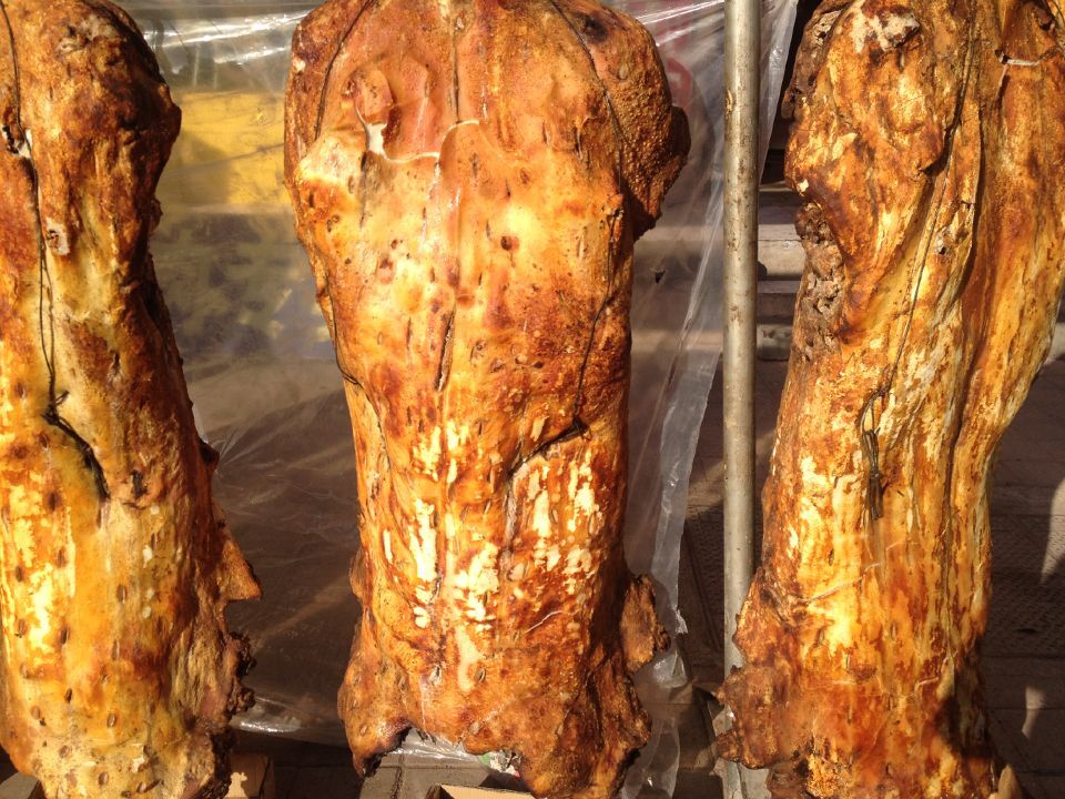 烤全猪怎样做到皮酥脆,广东正宗脆皮烤猪配方