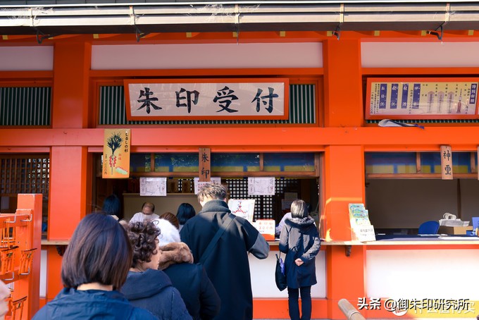 京都伏见稻荷大社旅游,京都伏见稻荷大社要门票吗