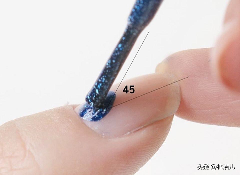 林允自己做美甲视频,林允美甲教程