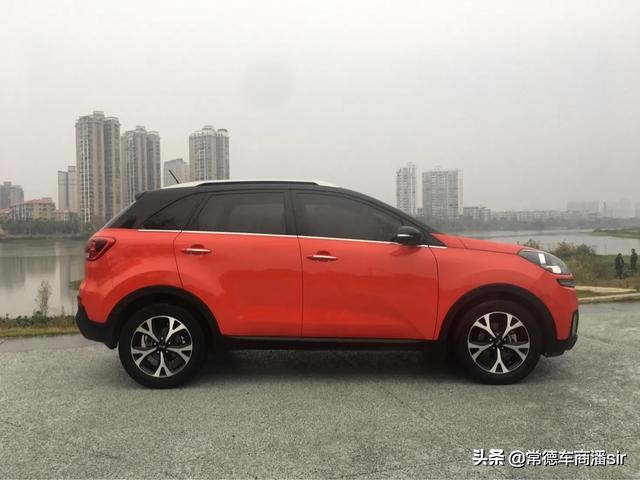 起亚kx32016红色,起亚kx3红色