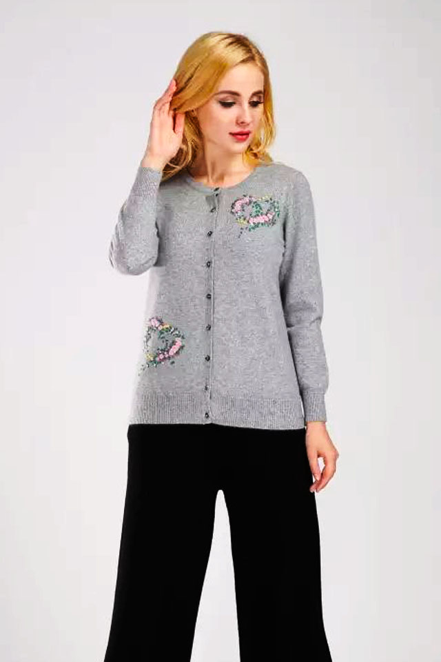 适合过年穿的羊绒衫,放假回家给妈妈买点什么