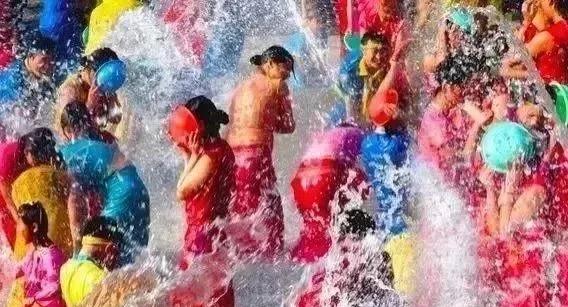 泰国有一个全是鲜花的节日,贝拉bella泰国节日