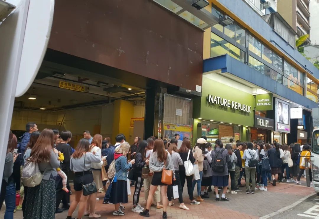 美瞳行业跑不出下一个完美日记,完美日记美瞳