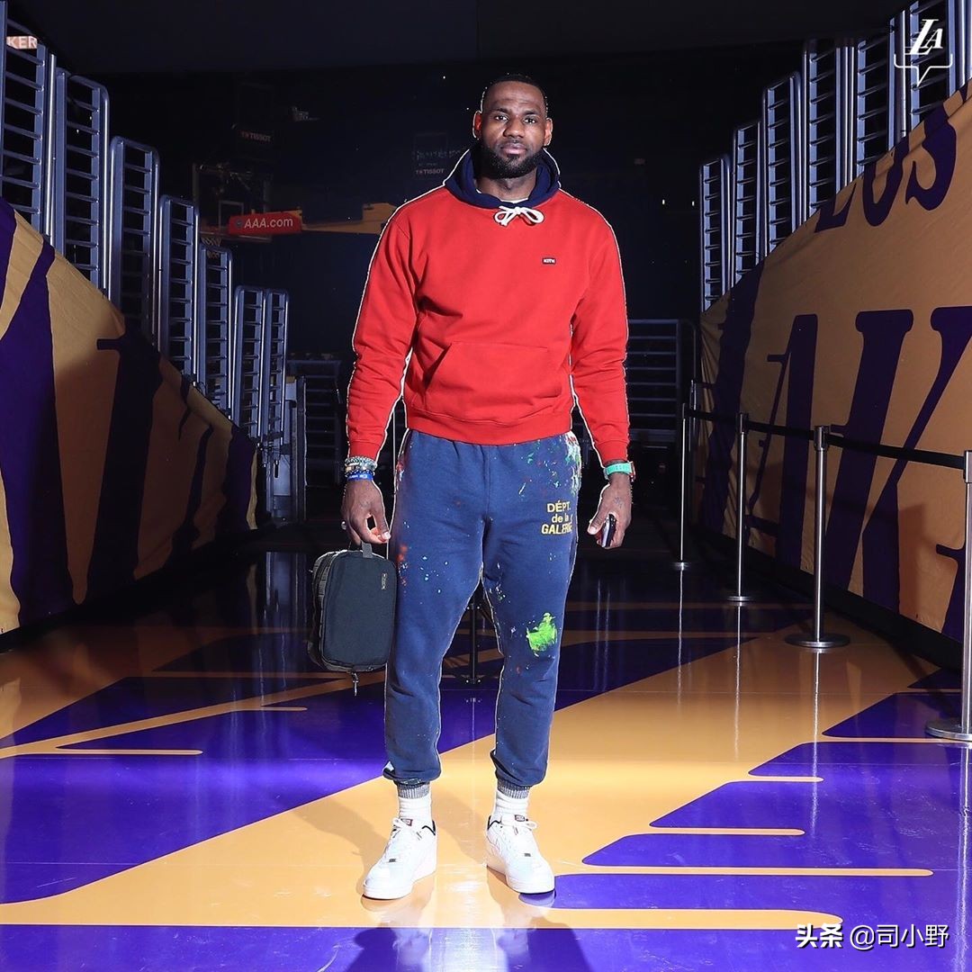 nba球星用的鞋包,nba球星同款邮差包